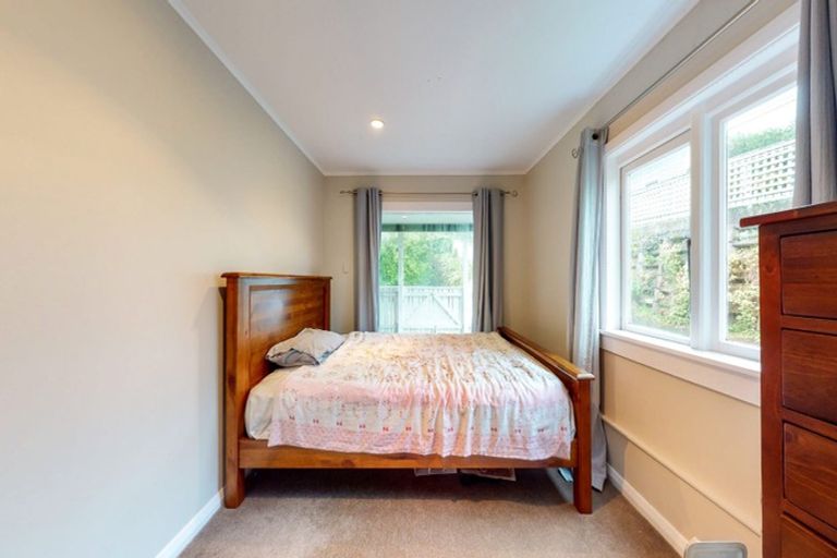 Photo of property in 34 Izard Road, Khandallah, Wellington, 6035