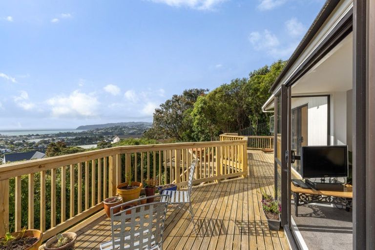 Photo of property in 40 Mercury Way, Whitby, Porirua, 5024