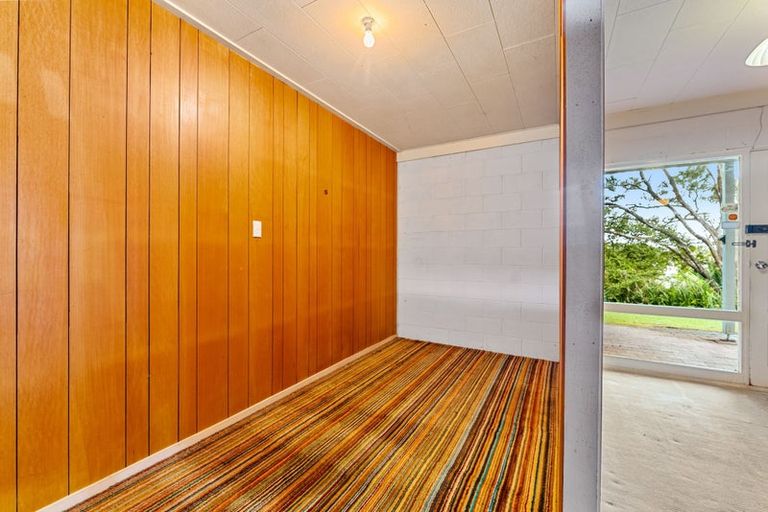 Photo of property in 39 Neptune Avenue, Beach Haven, Auckland, 0626