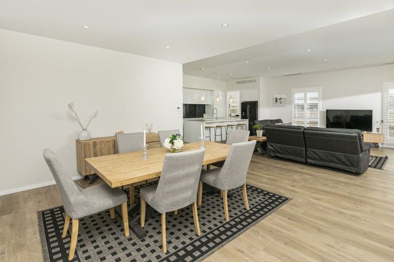 Photo of property in 80 Riverhead Point Drive, Riverhead, 0820