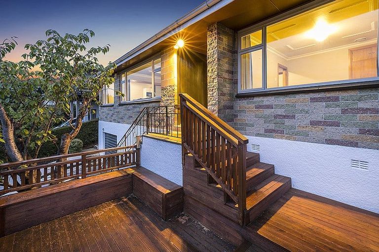 Photo of property in 86 Hocken Street, Kenmure, Dunedin, 9011