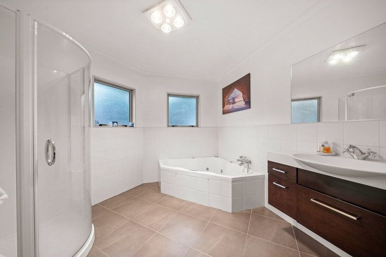 Photo of property in 33 Nikau Heights, Lansdowne, Masterton, 5810