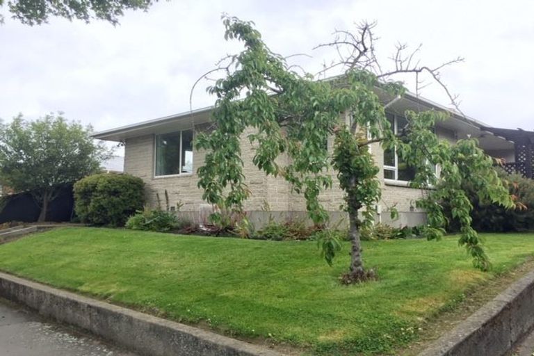 Photo of property in 1/44 Lochee Road, Upper Riccarton, Christchurch, 8041