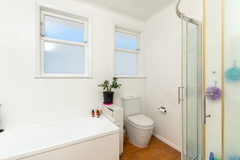 Photo of property in 189 Sievers Grove, Cannons Creek, Porirua, 5024