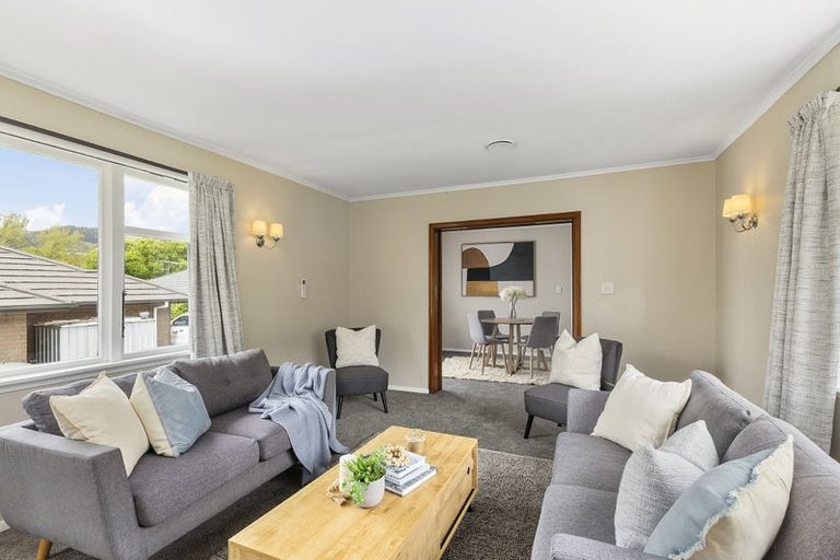 Photo of property in 318b Main Road, Tawa, Wellington, 5028