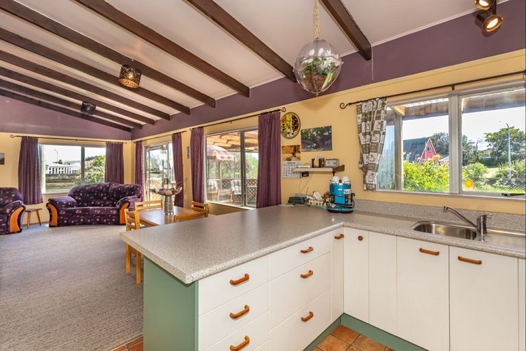 Photo of property in 5 Takitimu Street, Waitarere Beach, Levin, 5510