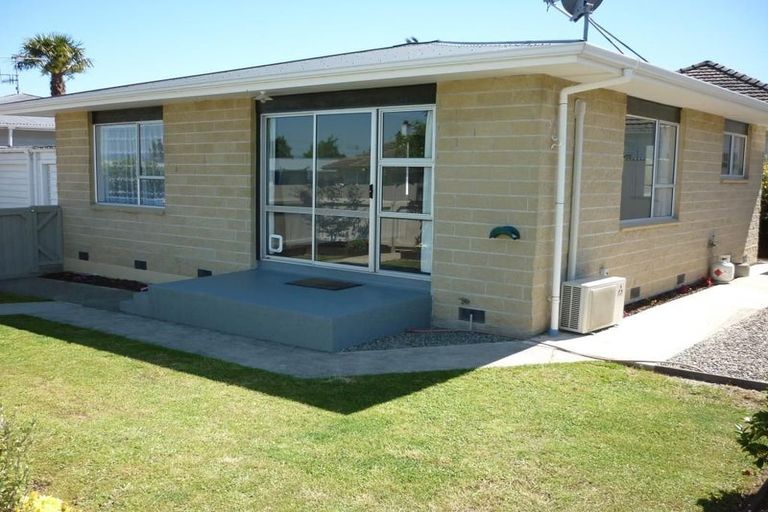 Photo of property in 2/6 Dryden Street, Stoke, Nelson, 7011