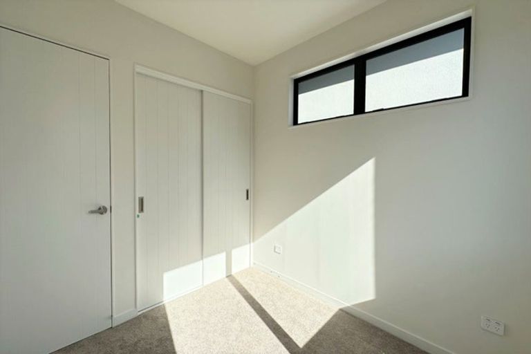 Photo of property in 3 Porowha Road, Westgate, Auckland, 0814