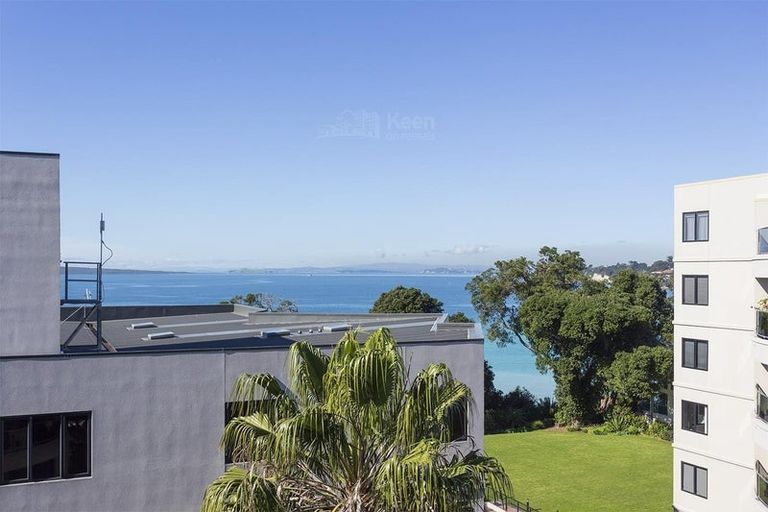 Photo of property in Mon Desir Apartments, 5/175g Hurstmere Road, Takapuna, Auckland, 0622