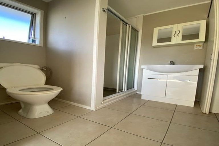 Photo of property in 99 Archmillen Avenue, Pakuranga Heights, Auckland, 2010