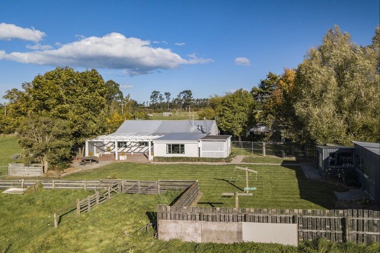 Photo of property in 54 Victoria Street, Oxford, 7430