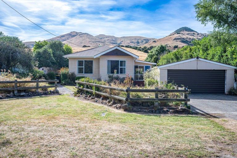 Photo of property in 4512 Christchurch Akaroa Road, Little River, 7591