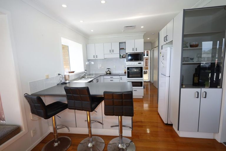 Photo of property in 58 Muricata Avenue, Mount Maunganui, 3116