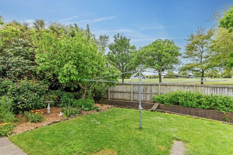 Photo of property in 47 Torquay Place, Bryndwr, Christchurch, 8053