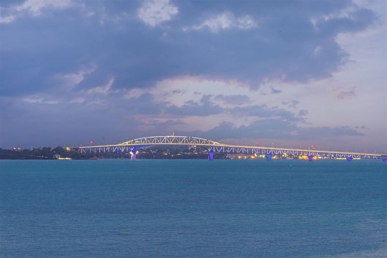 Photo of property in 16 Matau Rise, Te Atatu Peninsula, Auckland, 0610