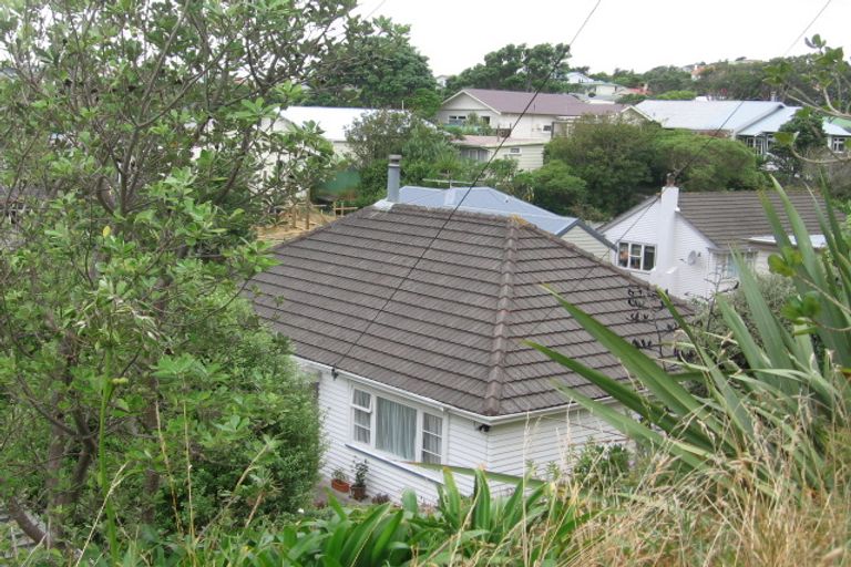 Photo of property in 13 Aplin Terrace, Ngaio, Wellington, 6035