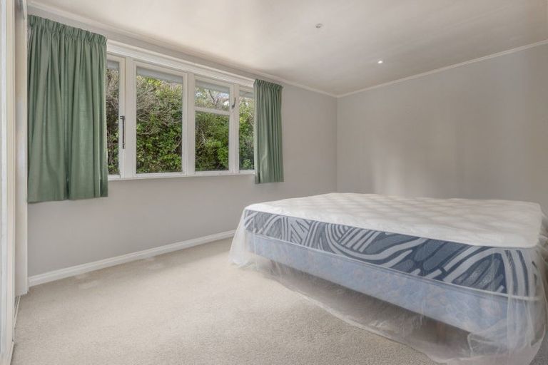 Photo of property in 20 Spur Grove, Titahi Bay, Porirua, 5022