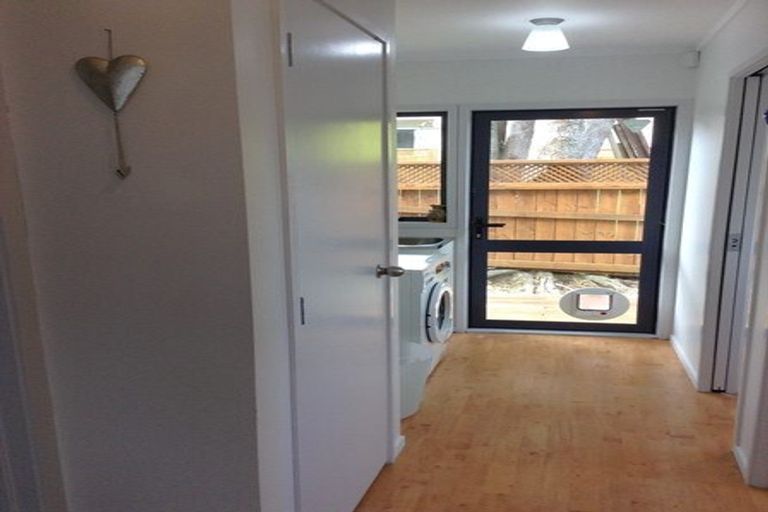 Photo of property in 2/274 Rangatira Road, Beach Haven, Auckland, 0626