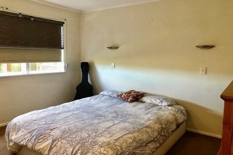 Photo of property in 1/104 Sylvan Avenue, Northcote, Auckland, 0627