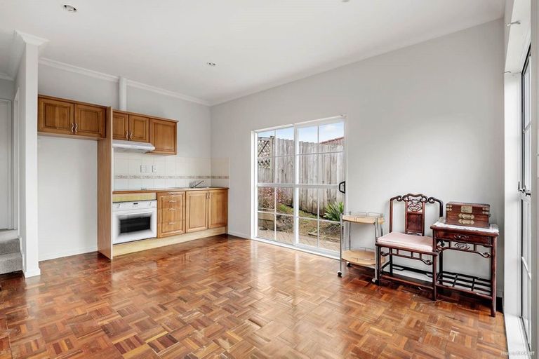 Photo of property in 4 Zeus Avenue, Henderson, Auckland, 0612