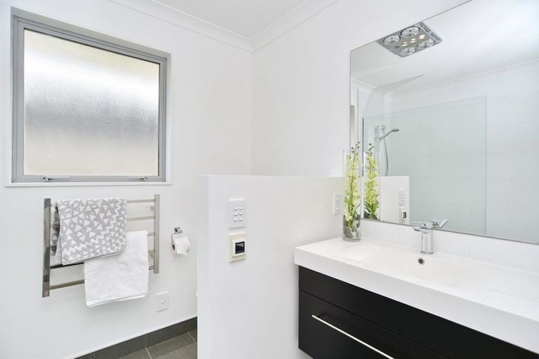 Photo of property in 7 Reeves Road, Rangiora, 7400