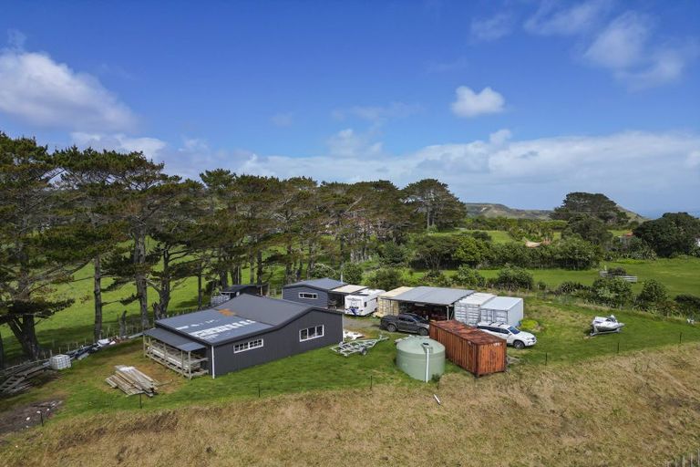 Photo of property in 512 Oaia Road, Muriwai, 0881