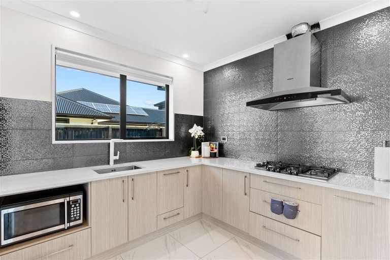 Photo of property in 10 Bronco Drive, Aidanfield, Christchurch, 8025