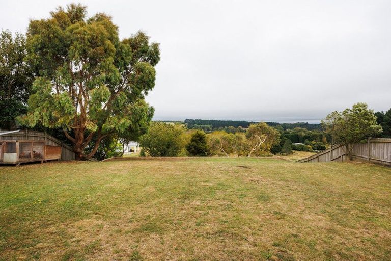 Photo of property in 140 Pacific Drive, Fitzherbert, Palmerston North, 4410