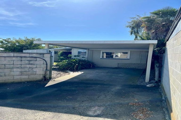Photo of property in 2 Tasman Street, Havelock North, 4130