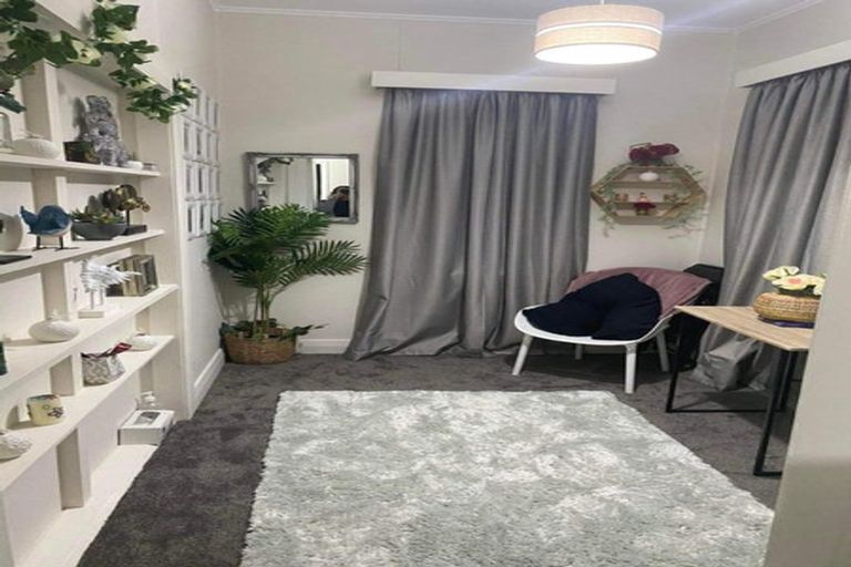 Photo of property in 36 Whitby Street, Mornington, Dunedin, 9011