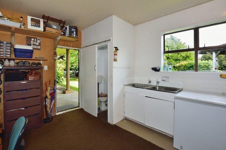 Photo of property in 13 Waingake Road, Manutuke, 4072