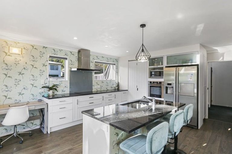 Photo of property in 23a Coates Street, Tawa, Wellington, 5028