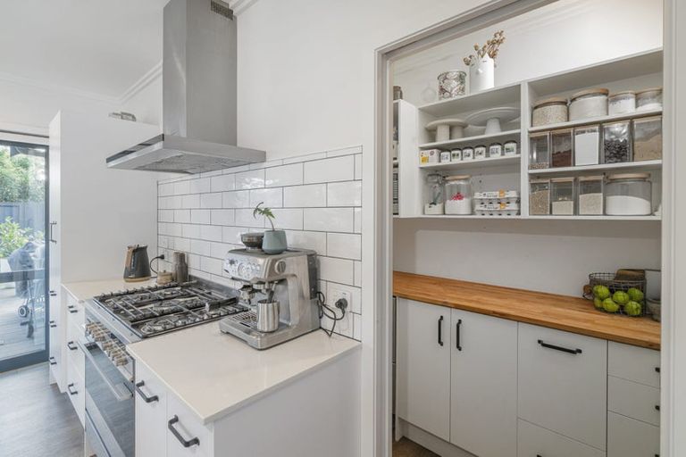 Photo of property in 11 Voyager Place, Cooks Beach, Whitianga, 3591