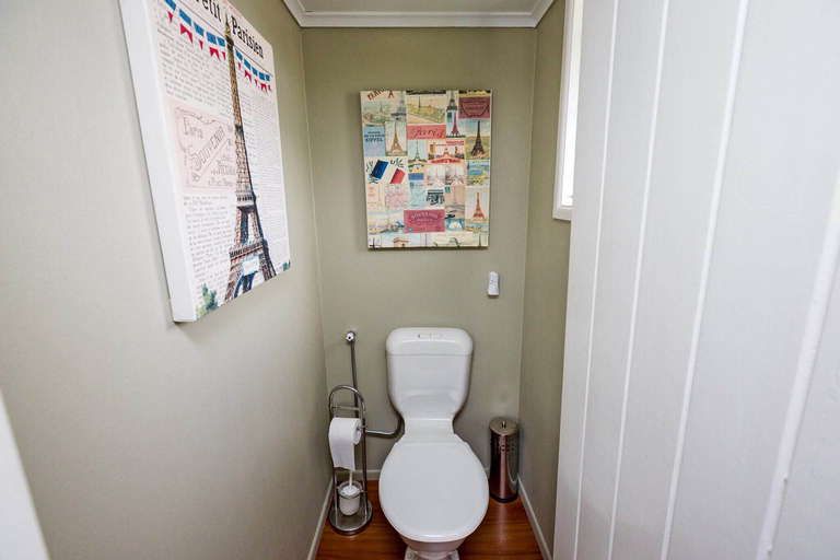 Photo of property in 6 Karaka Street, Hokowhitu, Palmerston North, 4410