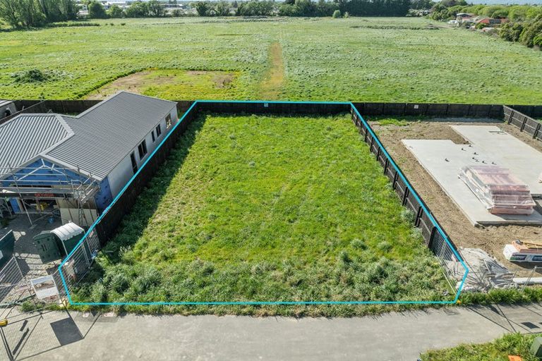 Photo of property in 220 Highsted Road, Casebrook, Christchurch, 8051