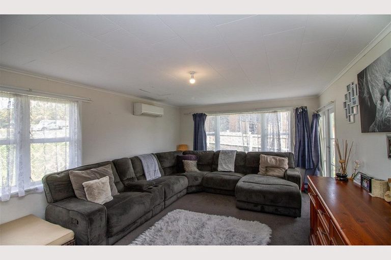 Photo of property in 25 Mount View Street, Raetihi, 4632