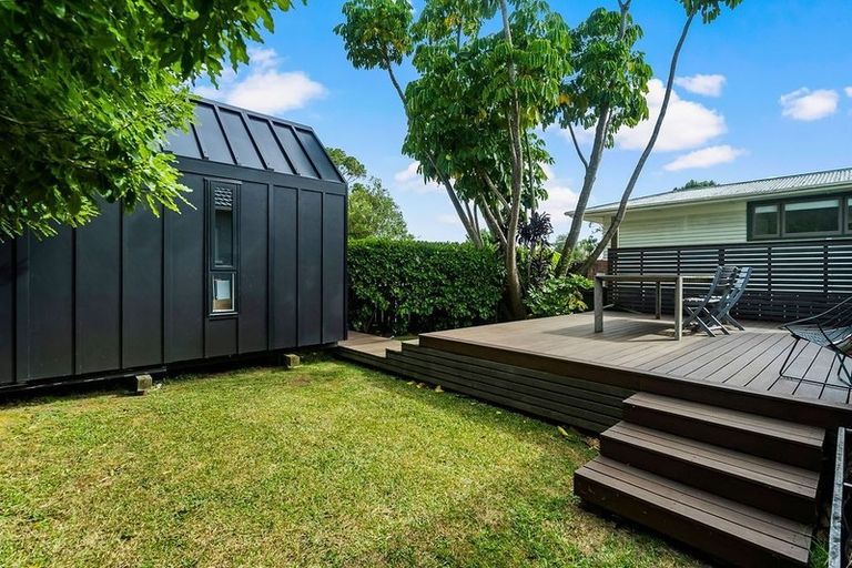 Photo of property in 121 Titirangi Road, New Lynn, Auckland, 0600