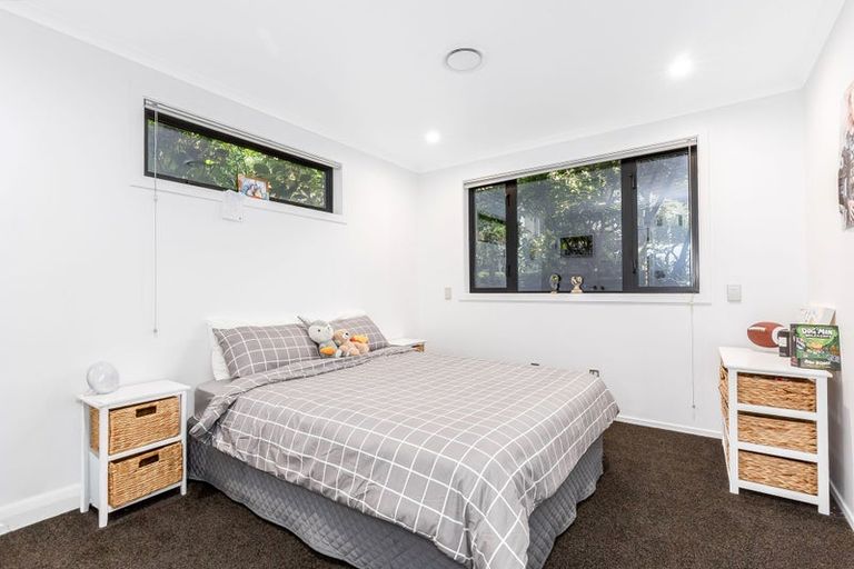 Photo of property in 302 Paremata Road, Whitby, Porirua, 5381