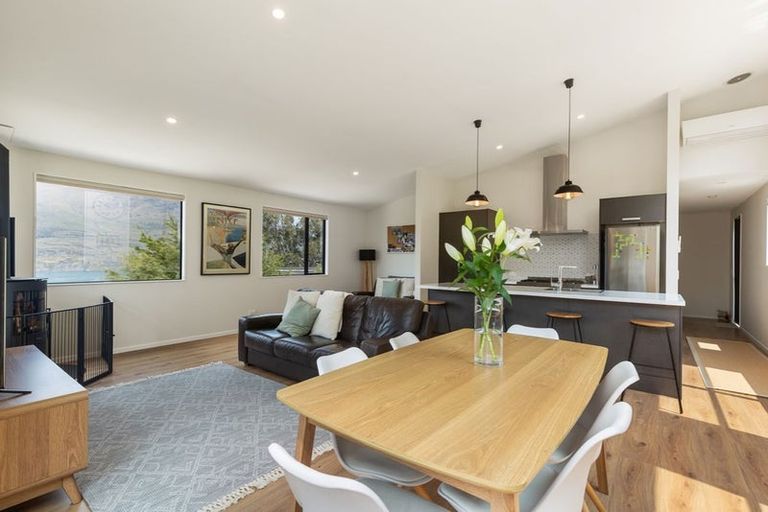 Photo of property in 41b Arawata Terrace, Fernhill, Queenstown, 9300