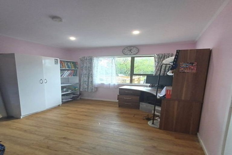 Photo of property in 1/21 Rapallo Place, Farm Cove, Auckland, 2012