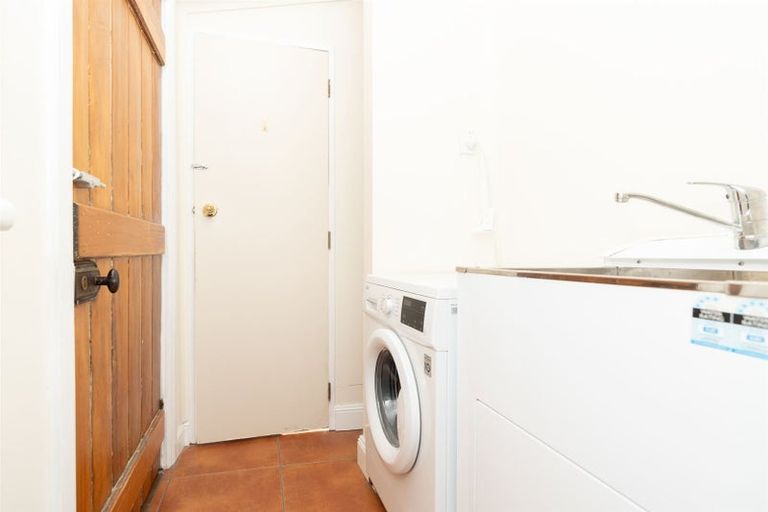 Photo of property in 37 Wellington Street, Hamilton East, Hamilton, 3216