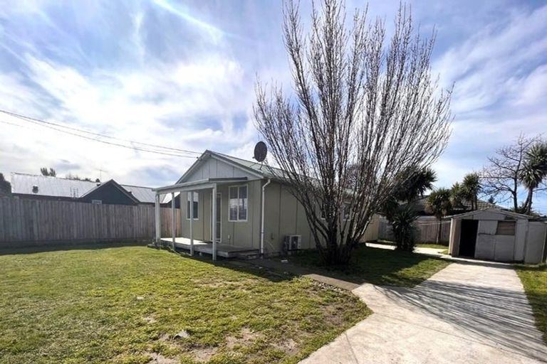 Photo of property in 8 Finsbury Street, Islington, Christchurch, 8042