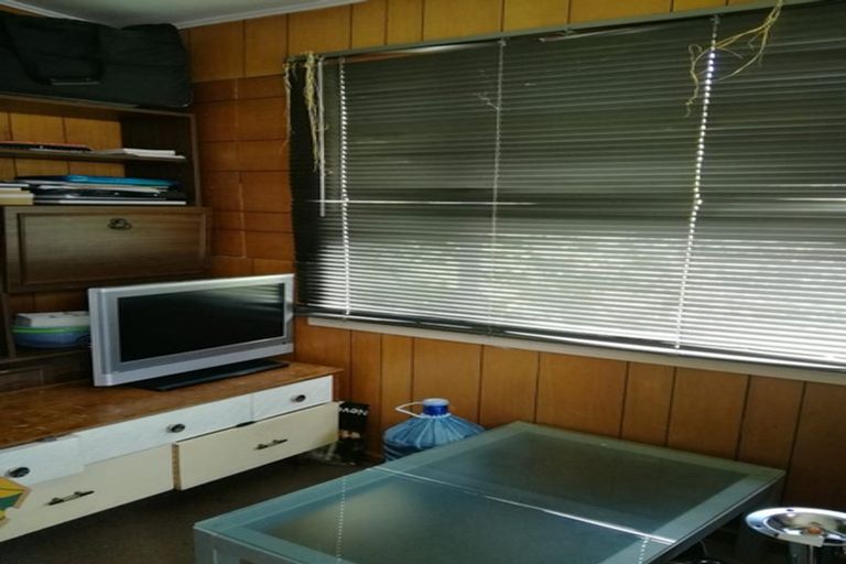 Photo of property in 448 Don Buck Road, Massey, Auckland, 0614