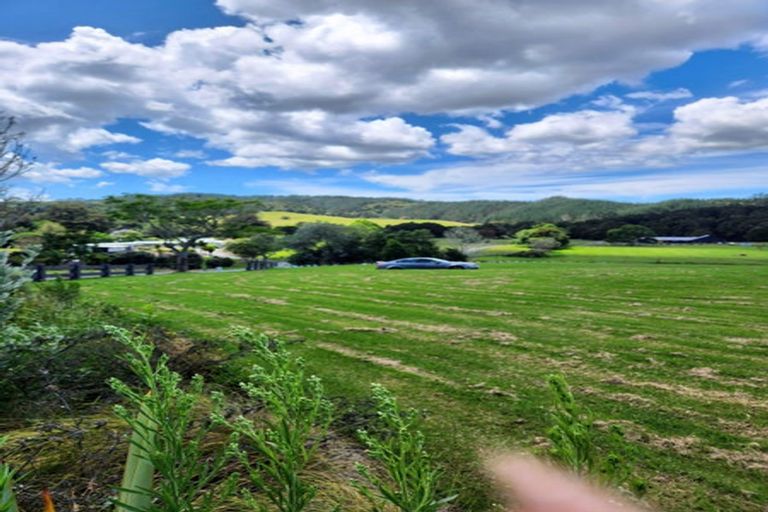 Photo of property in 12 Riversong Road, Kauri, 0185