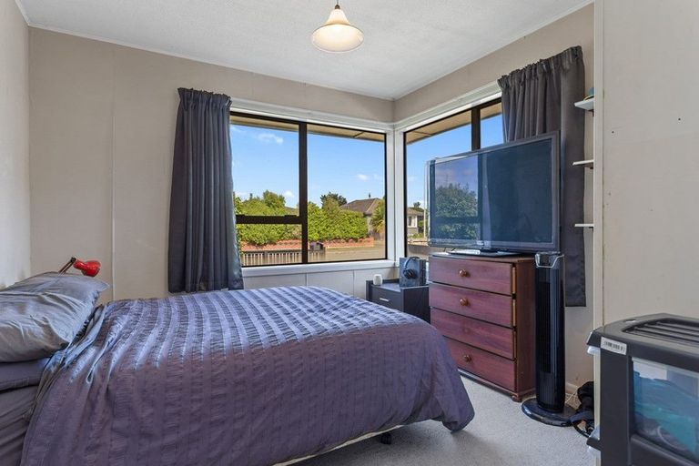 Photo of property in 84 Blankney Street, Hornby, Christchurch, 8042