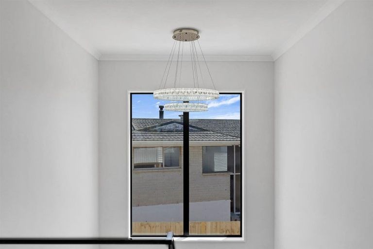 Photo of property in 12a Mcleod Road, Weymouth, Auckland, 2103