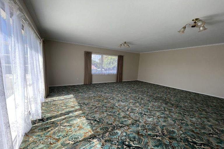 Photo of property in 54 Withells Road, Avonhead, Christchurch, 8042