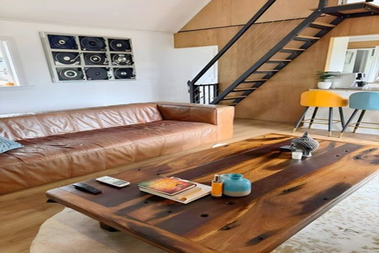 Photo of property in 12 Onewhero Road, Kaukapakapa, Warkworth, 0984