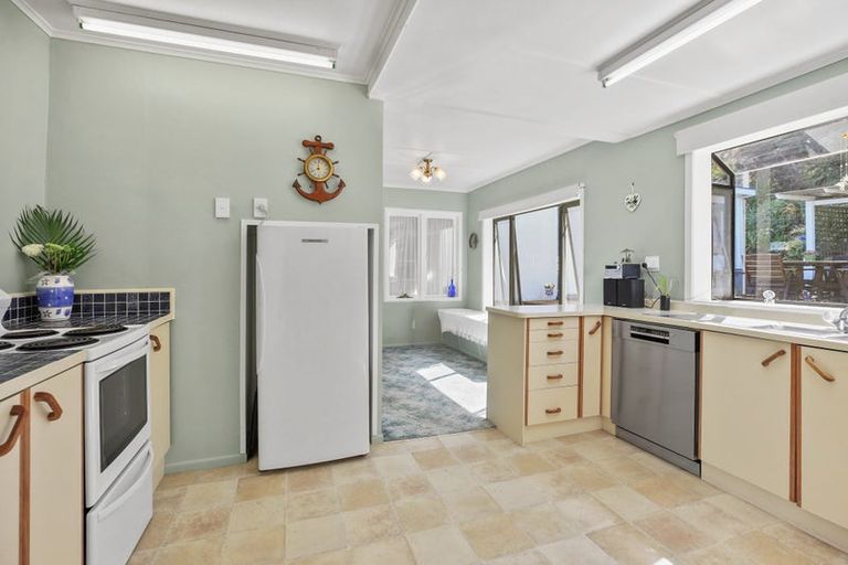 Photo of property in 866 Thames Coast Sh25 Road, Te Mata, Thames, 3575