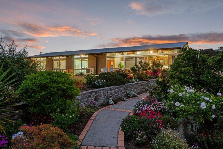 Photo of property in 51a Dyers Pass Road, Cashmere, Christchurch, 8022